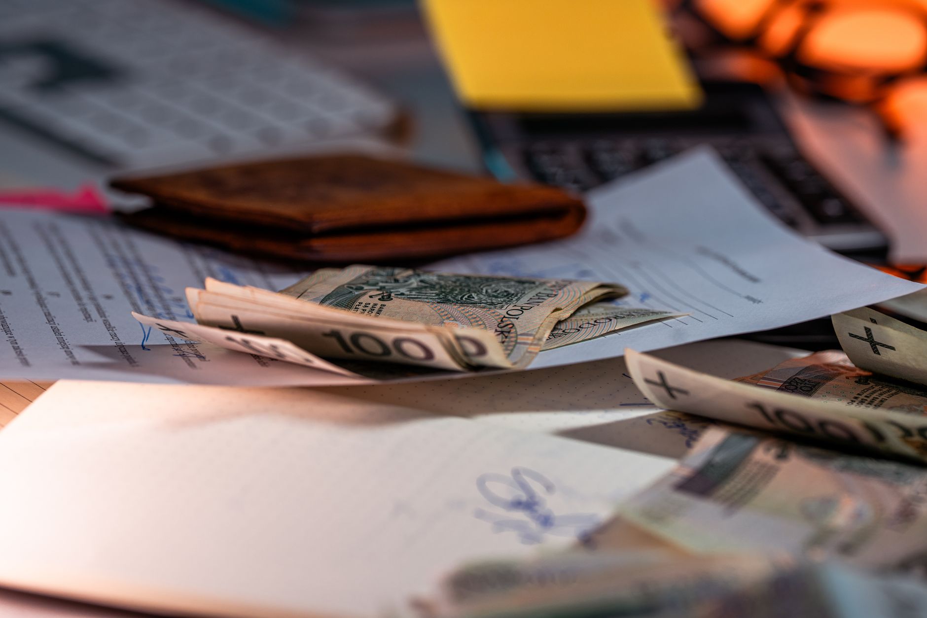 Kayak for Business and Mesh Team Up on Booking and Expenses
